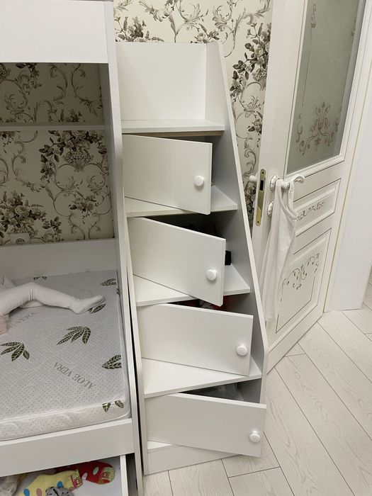 Двухярасная кровать