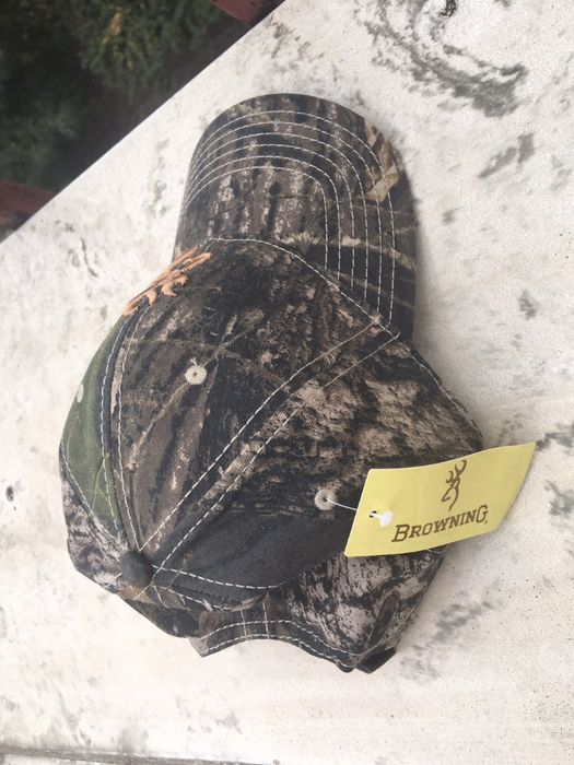Шапки с козирка - камуфлирани - Browning и Rocky, нови - 20 лева брой