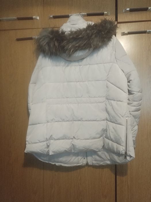 Зелено и бежово зимно яке