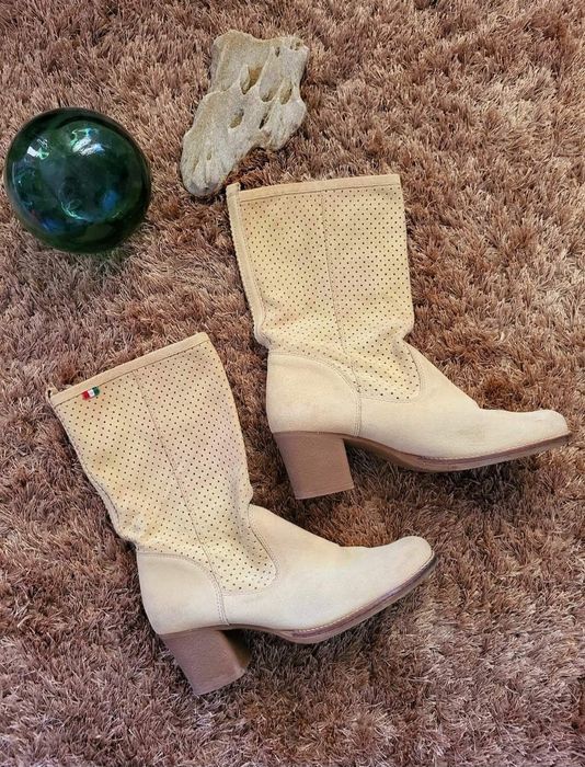 Cizme bej piele întoarsă nr 39