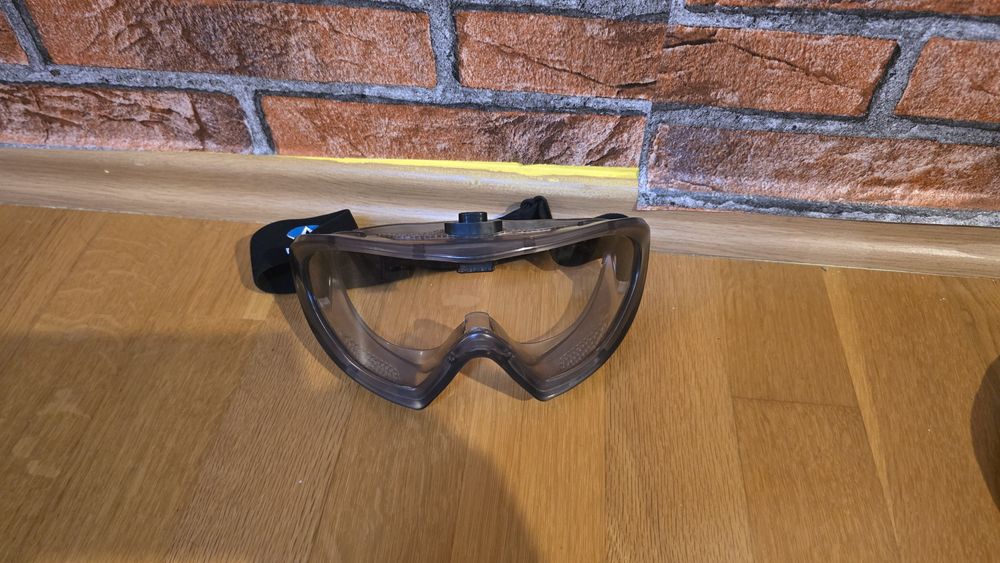 Set airsoft complet: ochelari + mască + pălărie + anti-fog – gata de j