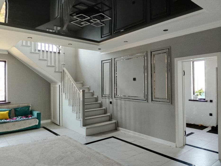 Продам дом  2х этажный