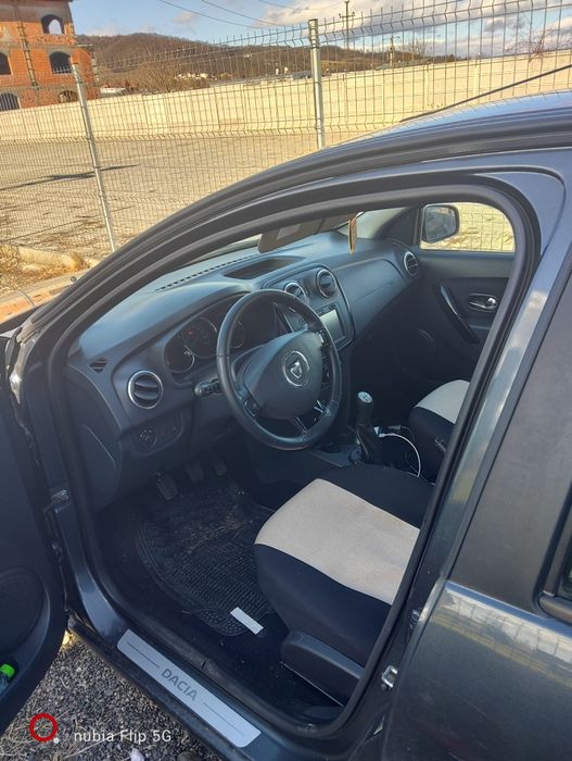 Vând Dacia Sandero