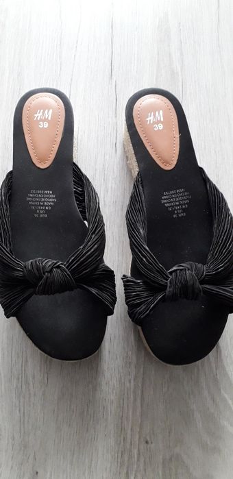 Дамски  чехли  HM