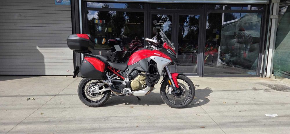Ducati Multistrada V4 S Travel & Radar 2022 | 14.800 km | UNIC PROPRIETAR | TVA deductibil