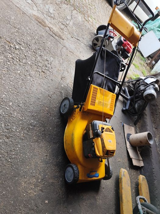 Бензинова косачка самоходна