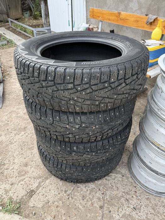 Зимние шины R17 225/60 как НОВЫЕ