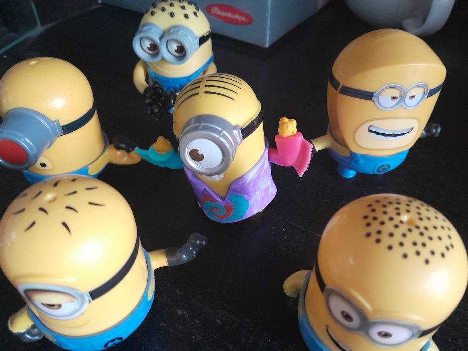 Миньоните 6 броя