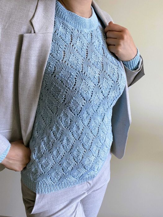 Елегантна плетена блуза