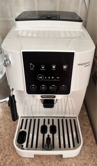 Кафеавтомат De’Longhi Magnifica Start