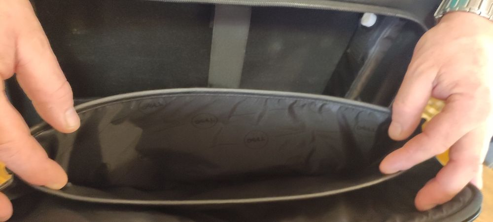 Dell оригинална чанта за лаптоп, естествена кожа