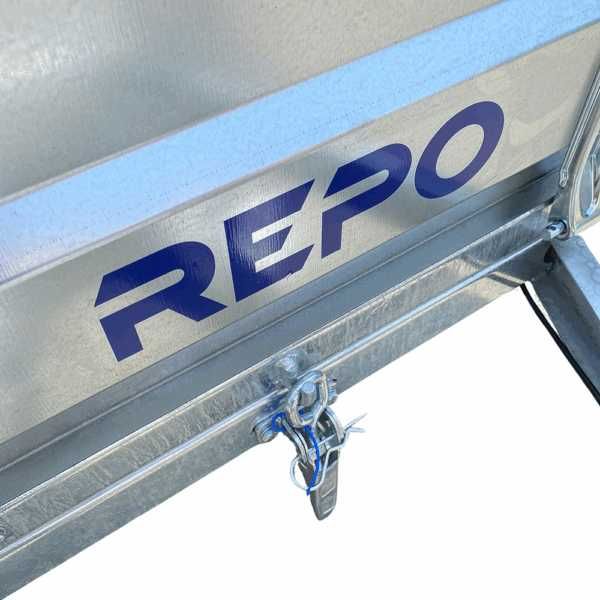 Remorca REPO RDS 2600 x 1350 x 390 mm basculabilă monoax 750 kg