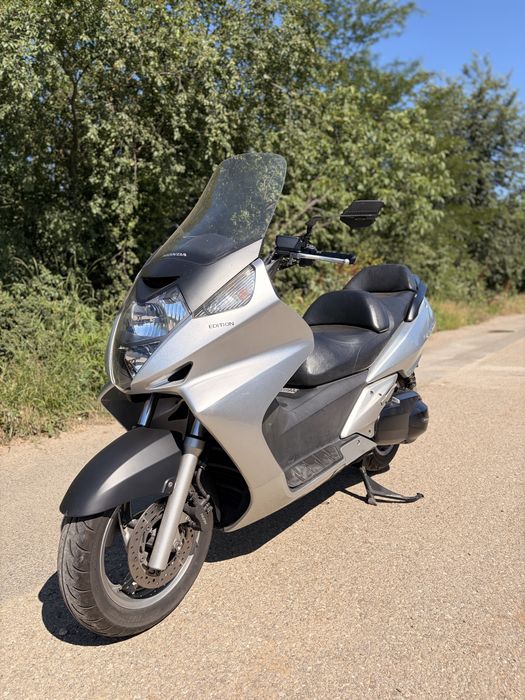 Honda Silver Wing 600