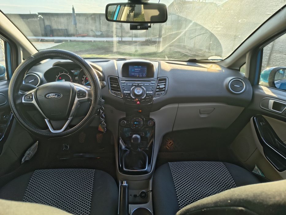 Ford fiesta mk6 2013