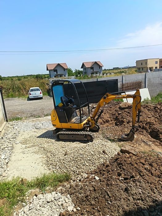 Închiriez miniexcavator+Camionetă 6,5 tone