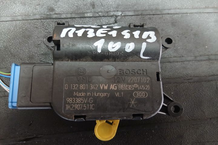 Motoras clapeta aeroterma stanga 0132801342 0132801342 Volkswagen VW