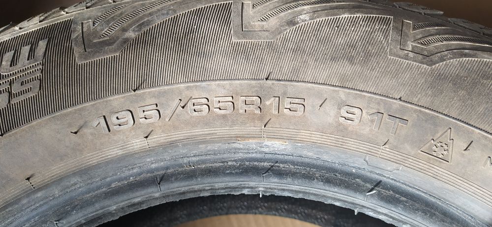 Резина R15  зимняя .3комплекта.