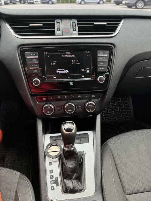 Škoda Octavia Combi 1.6 TDI DSG, 2016, 335.000 km — 6.000 €