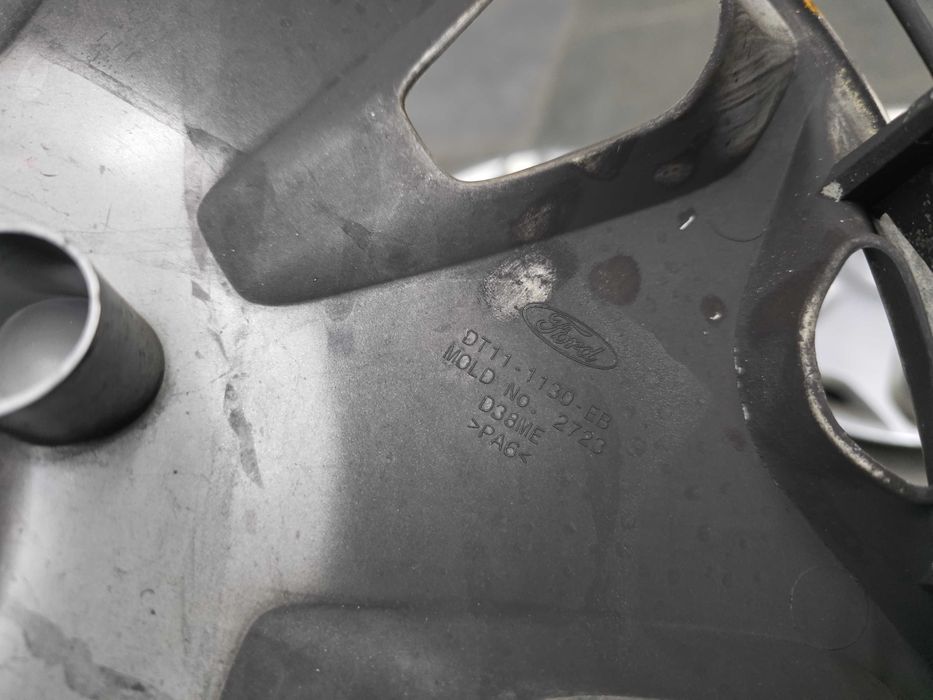 Тасове 16 - Ford -