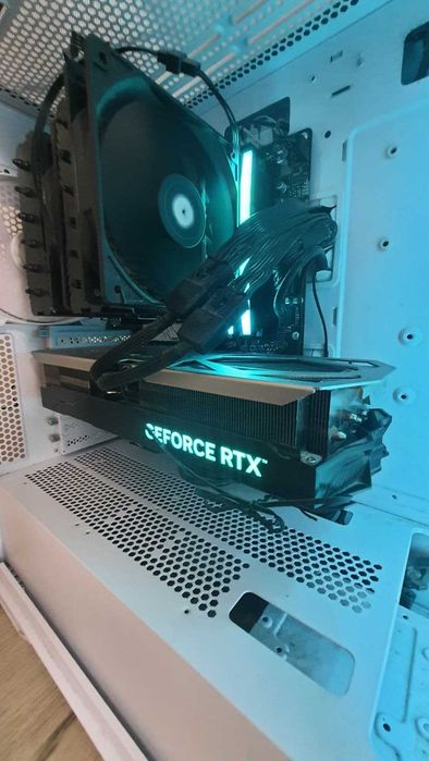 GeForce RTX 4070 Ti KFA2 SG (Boost 2670MHz) 12g