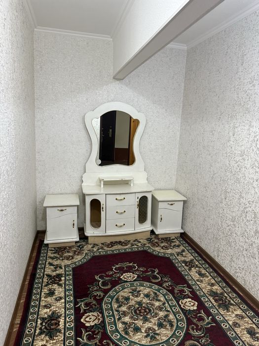 Uy sattepoda joylashgan ijaraga beriladi