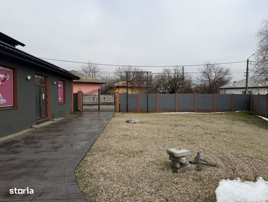 Casa 240 mp utili, 5000 mp teren + afacere la cheie, restaurant, zona