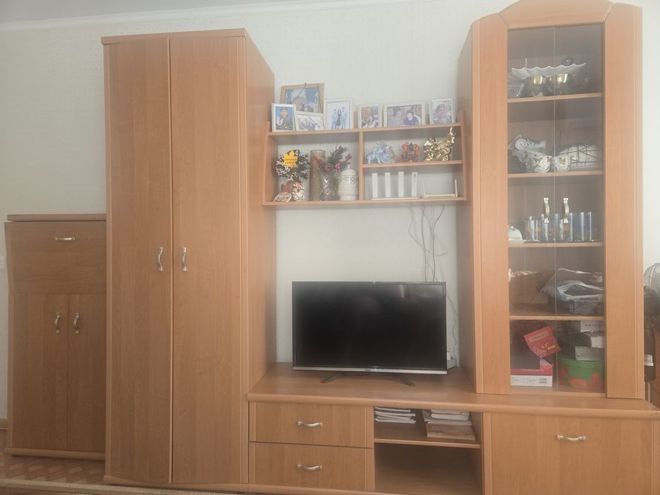 Продам стенку горку