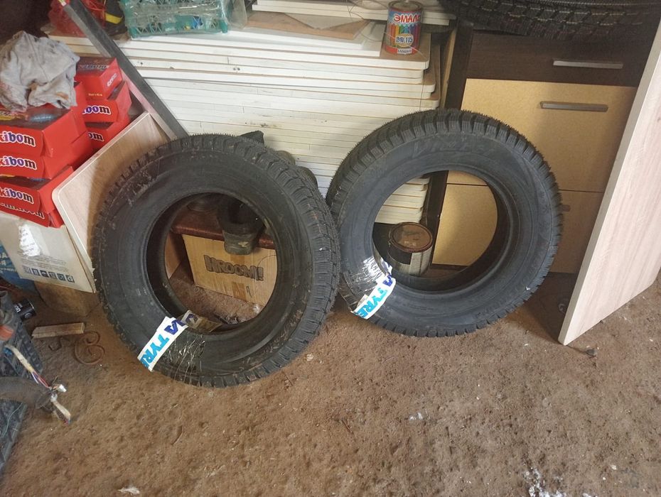 Шины зимние новые.15С