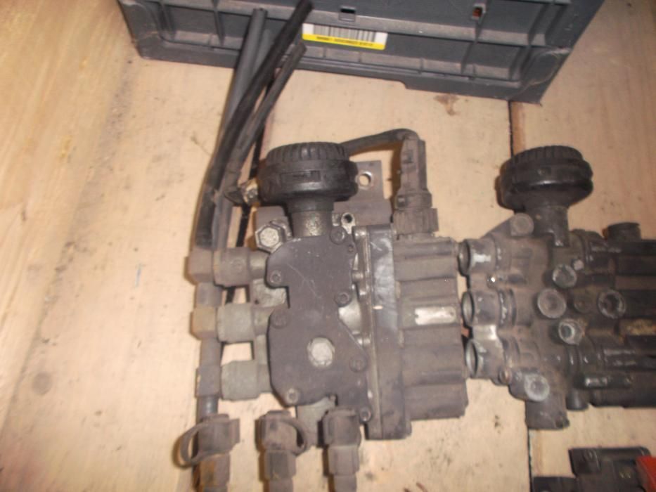 Supape,Valve Aer Remorci si Camioane