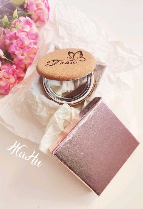 Огледалце с послание подарък