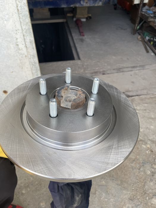 Шпильки полуоси КамАЗ