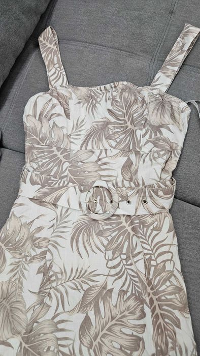 Чисто нова рокля Guess
