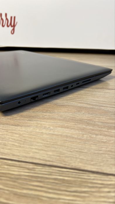 Ноутбук Lenovo i5-72007 | 256GB SSD| GeForce MX110|