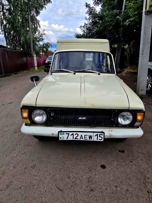 Продам Иж-Москвич 2715
