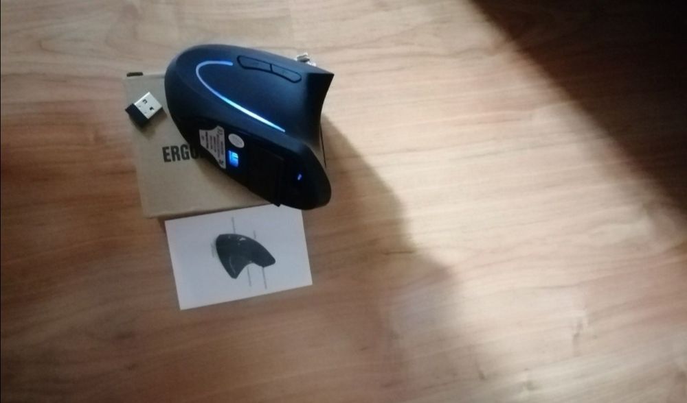 Геймърска ергономична мишка