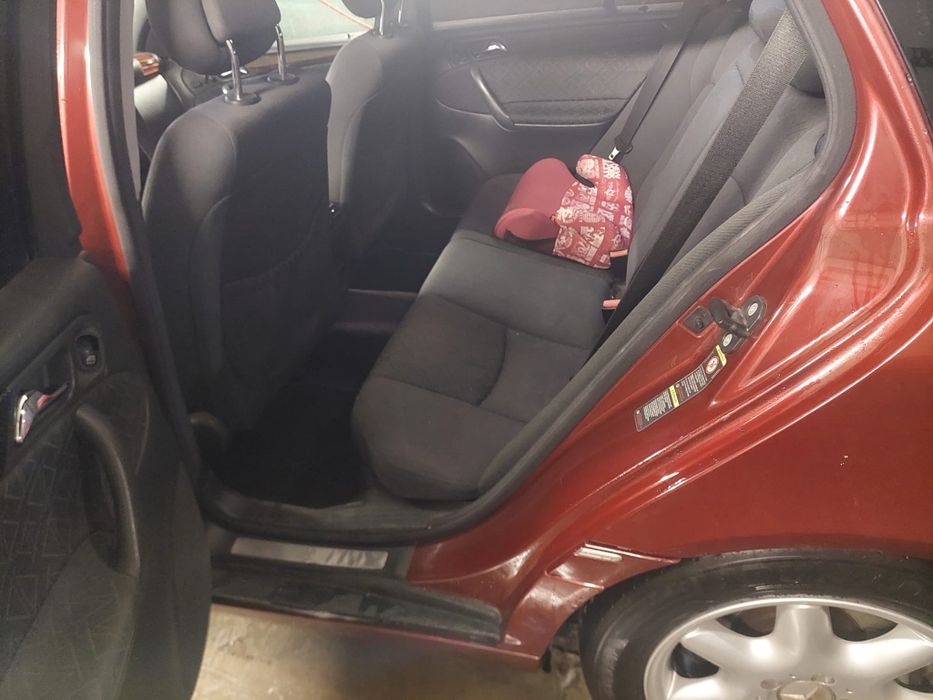 Mercedes-Benz c220 2.2CDI