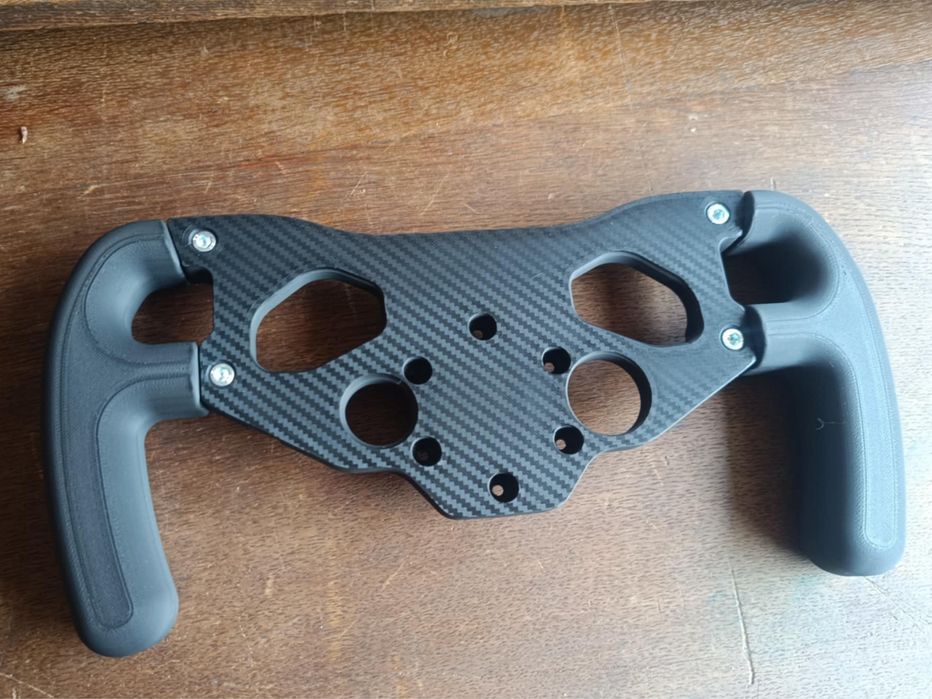 3D принтиран F1 и GT Style волан за Thrustmaster T300