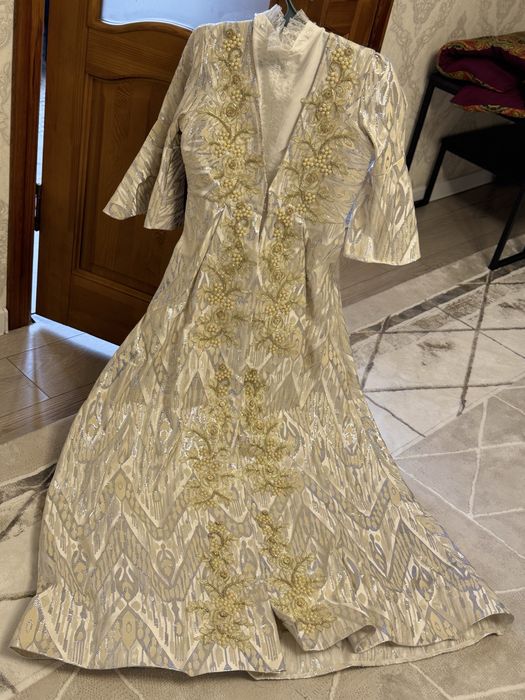 Традиционное платье на Келинсалом