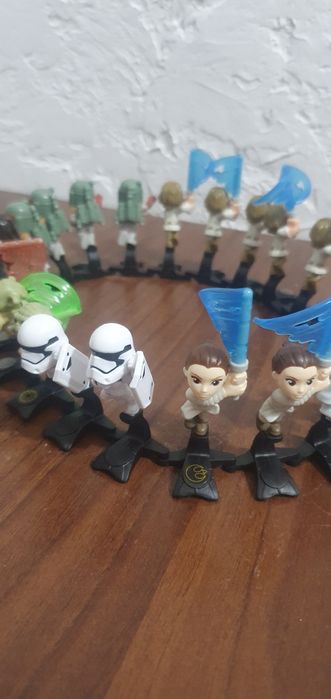 Продам киндер звездные воины
