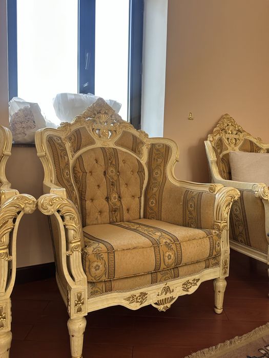 Комплект диван и два кресла дворцовом стиле