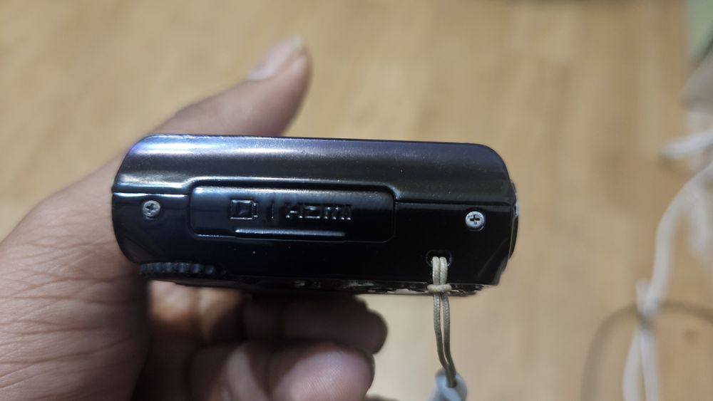 samsung PL150 camera