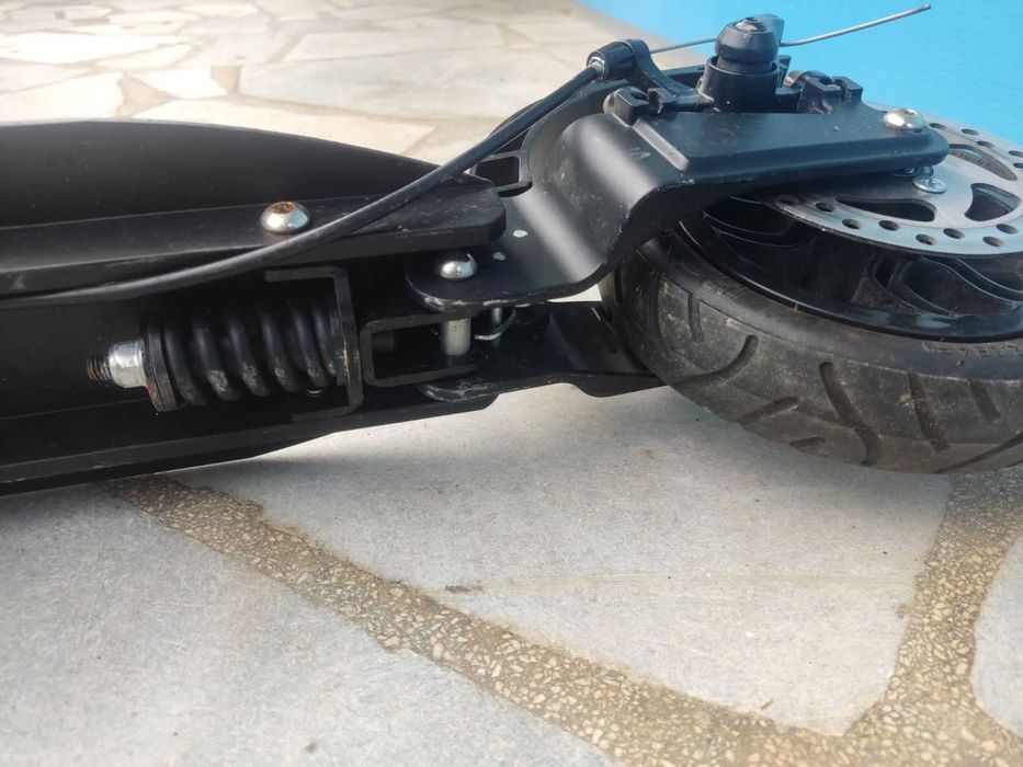 Голяма тротинетка с дискова спирачка BYOX Maximus
