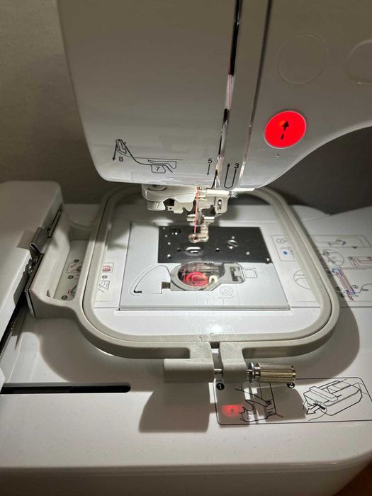 Masina de brodat Brother Innov-is M340ED