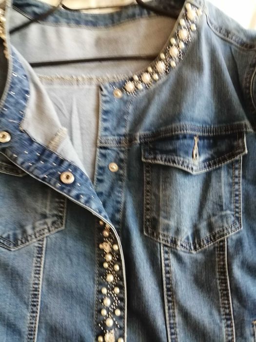 Продавам ефектни пролетни якета