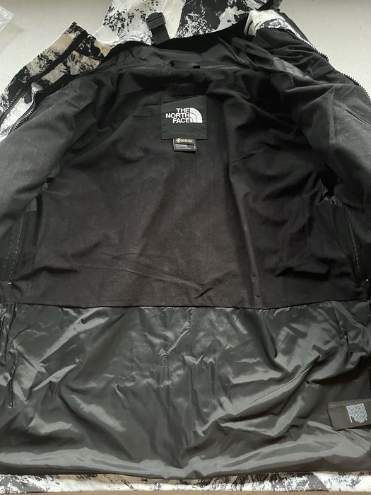 The North Face ветровка