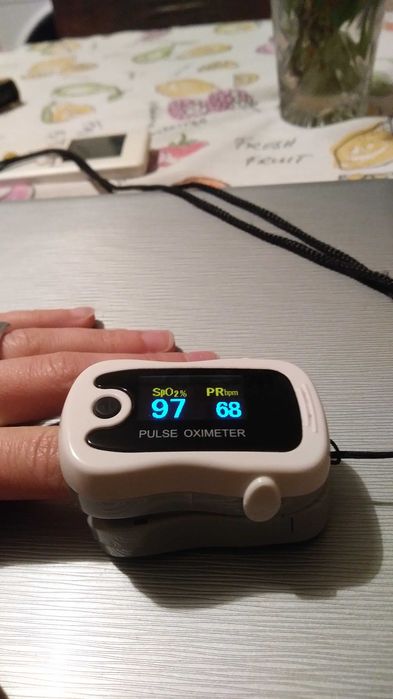 Пръстов пулсоксиметър Aero Check
