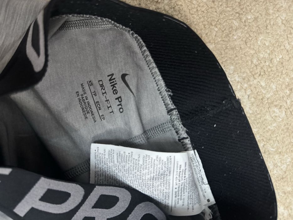 Дамски клин Nike PRO