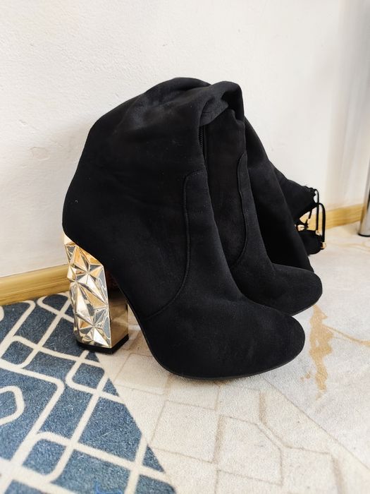 Продам обувь новая