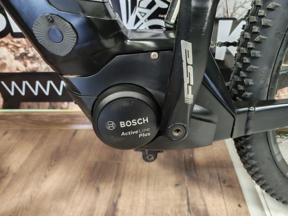 Електрически велосипед Cube