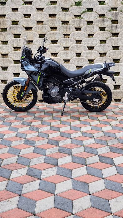 Motocicleta Adventure CFmoto 450 MT 2024 A2